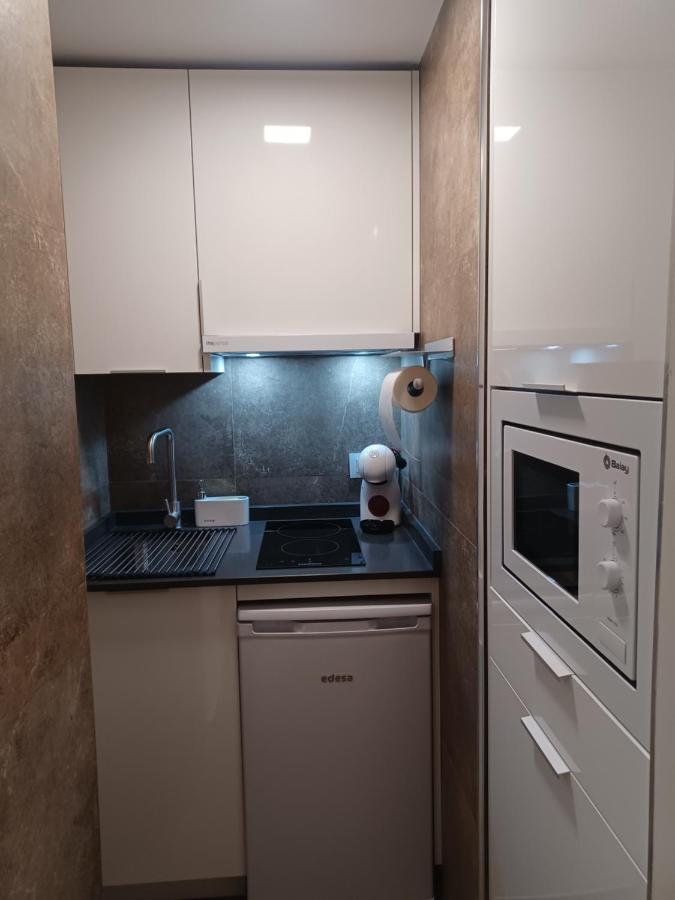 Apartamento Acogedor Junto A Calle Betis, Triana-Los Remedios Seville Luaran gambar