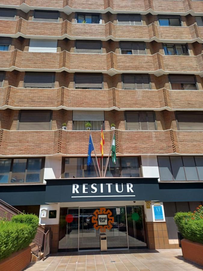 Apartamento Acogedor Junto A Calle Betis, Triana-Los Remedios Seville Luaran gambar