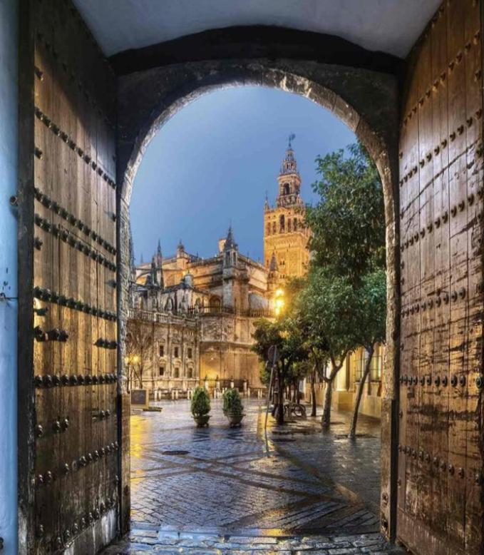 Apartamento Acogedor Junto A Calle Betis, Triana-Los Remedios Seville Luaran gambar